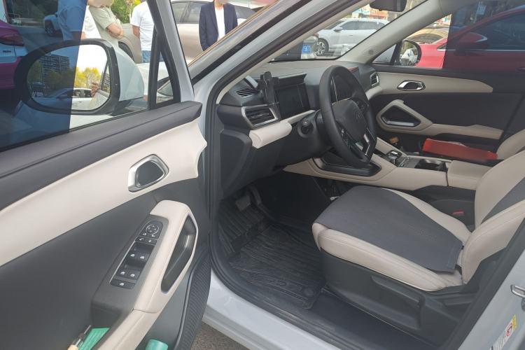 Used BYD Yuan UP 2024 401KM Leading Edition Driver Seat