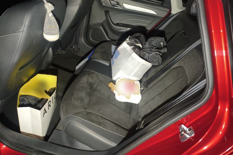 Used Roewe i6 New Energy 2017 45T Hybrid Connective Smart Luxury Edition Left Rear Seat