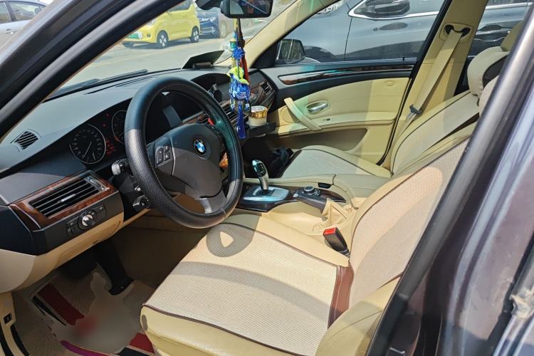 Used BMW 5 Series 2009 530Li Leading Model