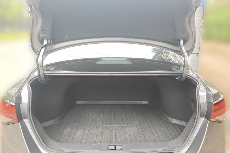 Used Nissan Sylphy 2026 Model 1.6L CVT Genuine Edition