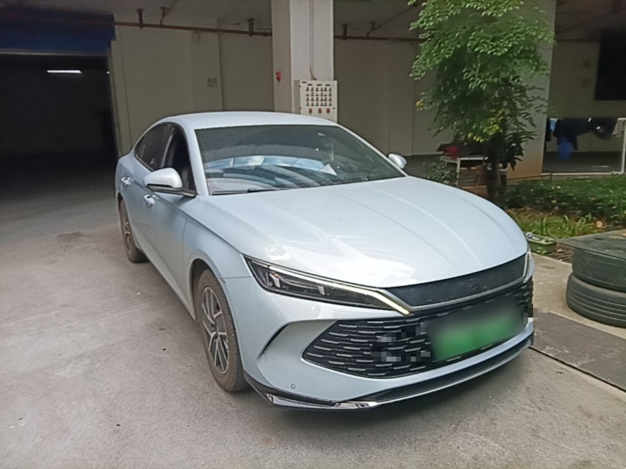 BYD Qin L 2024 DM-i 80KM Beyond Model — снимка 3