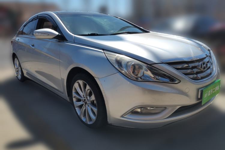 Used Hyundai Sonata 2011 2.0L Automatic Supreme Edition
