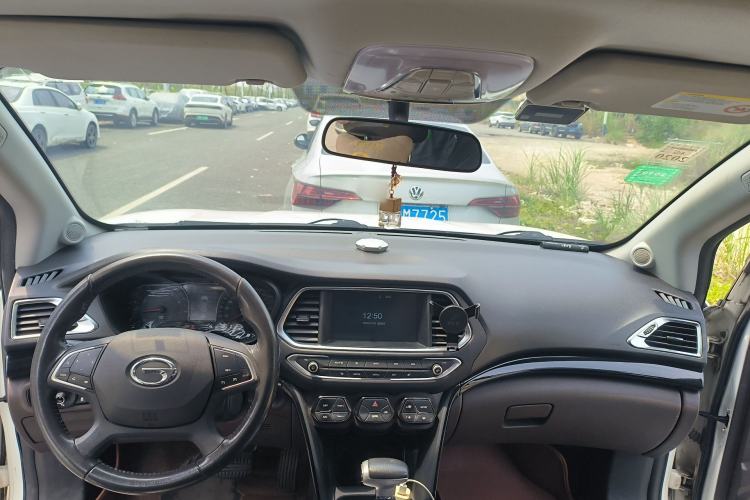 Used GAC Trumpchi GS4 2016 235T G-DCT Luxury Edition Headliner