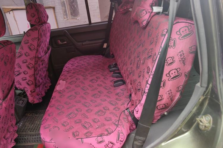 Used Leopaard Heijingang 2013 2.2L Manual Two-Wheel Drive Standard Version Left Rear Seat