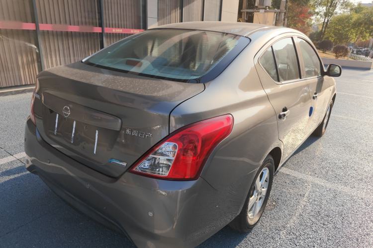 Used Nissan Sunny 2015 1.5XE CVT Comfort Edition Exterior 5