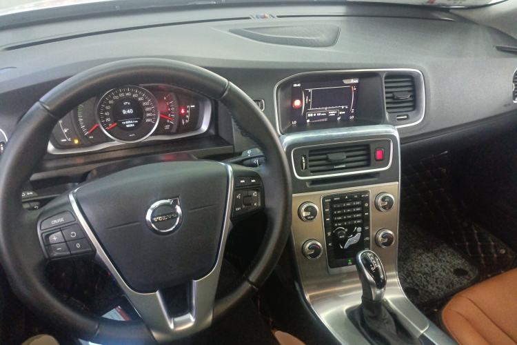 Used Volvo S60 2019 S60L Facelift T5 Intelligent Advanced Edition