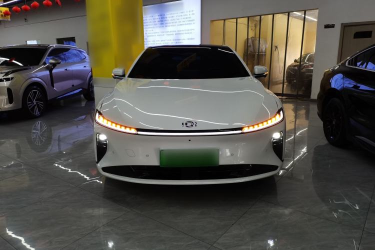 Used CHANGAN NEVO A07 2025 All-Electric "Real Bargain" 525 Luxury Model Front