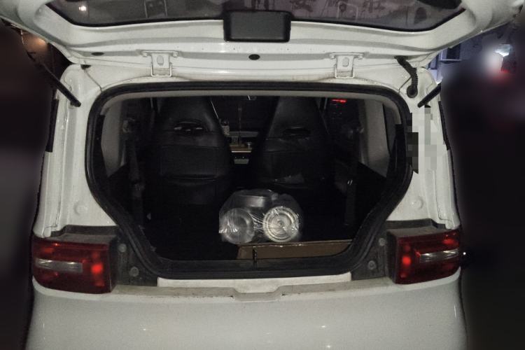 Used Wuling Hongguang MINIEV 2020 Zizai Version Lithium-NMC Trunk