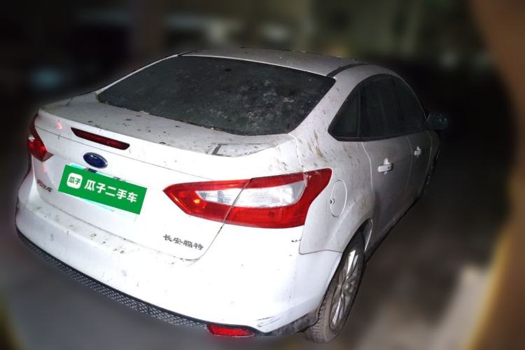 Used Ford Focus 2012 Sedan 1.6L Manual Comfort Model
