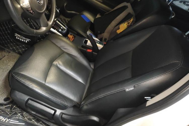 Used Nissan Sylphy 2019 1.6XV CVT Smart Connect Luxury Edition China V Standard Left Front Seat