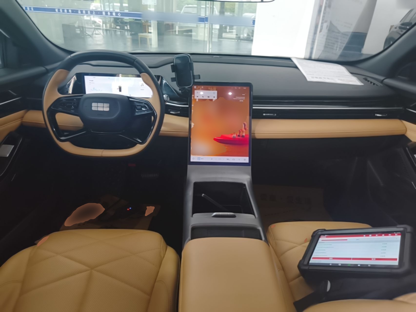 Geely Galaxy L6 2024 125km PLUS Dragon Edition — снимка 12