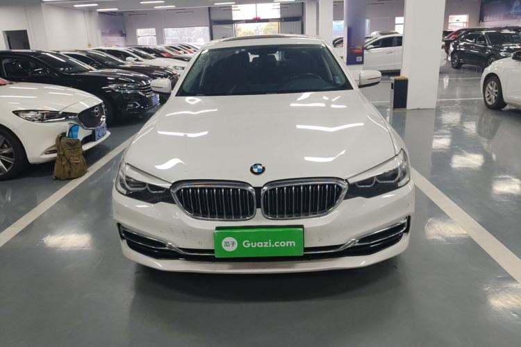 Used BMW 5 Series 2019 525Li Luxury Package
