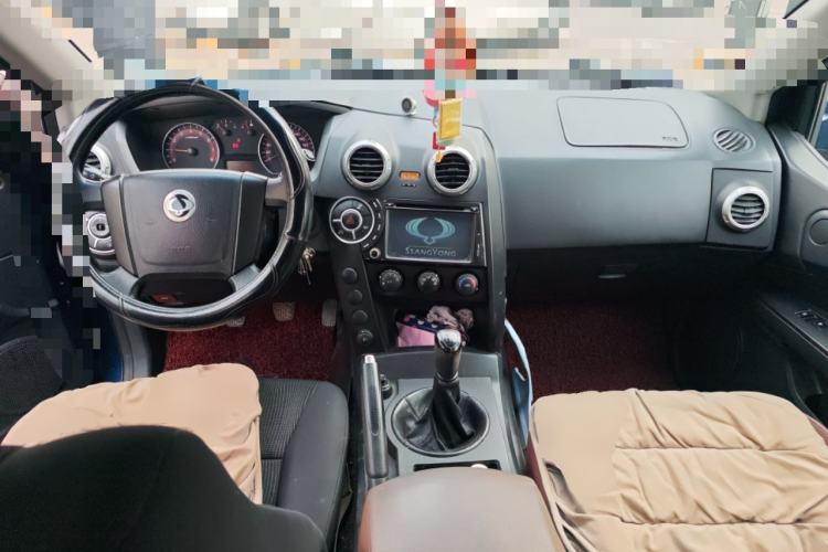 Used SsangYong Actyon 2014 2.3L Two-Wheel Drive Manual Transmission Entry-Level Gasoline Version