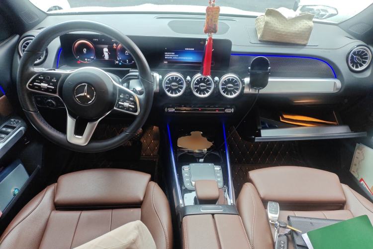 Used Mercedes-Benz GLB 2022 GLB 220 Fashion Model Center Console