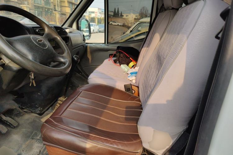 Used Ford Classic Transit 2013 2.8T Diesel Logistics Model with Short Wheelbase and Mid-Roof JX493ZLQ4
