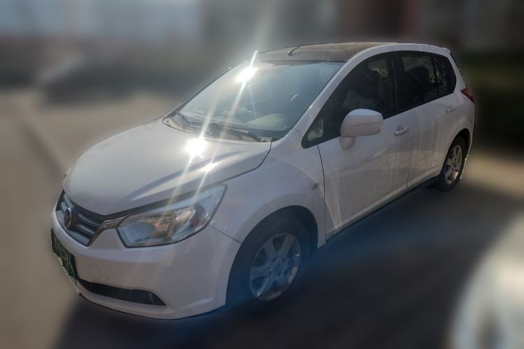 Used Venucia R50 2013 1.6L Automatic Luxury Edition