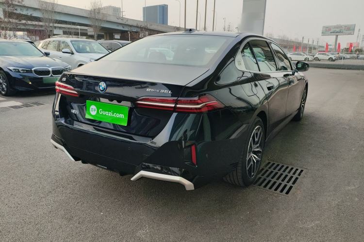 Used BMW i5 2024 eDrive 35L M Sport Package
