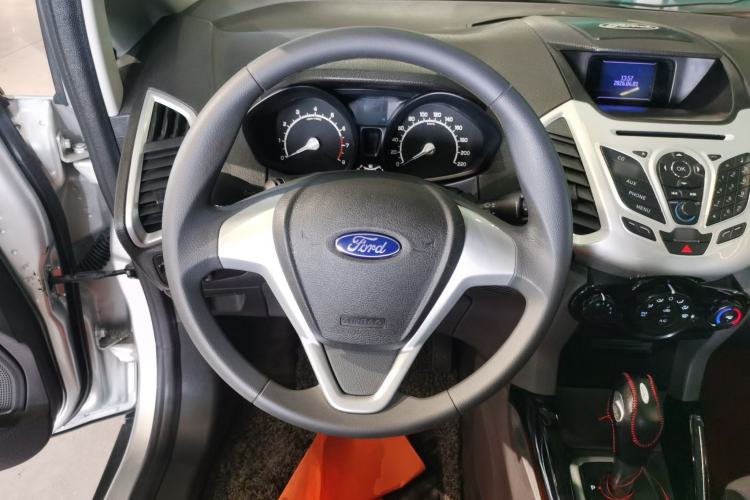 Used Ford EcoSport 2013 1.5L Automatic Fashion Model Steering Wheel