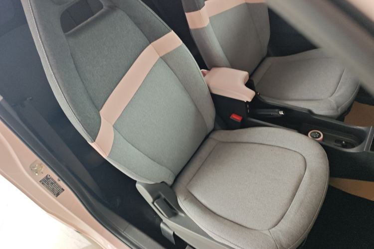 Used Wuling Hongguang MINIEV 2022 Macaron Premium Model – Lithium Ternary Battery Right Front Seat