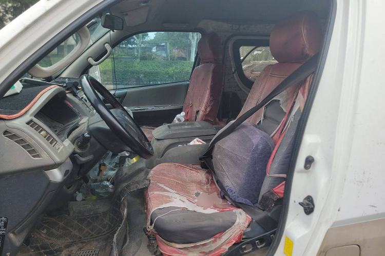 Used Foton Scenic G7 2016 2.0L Commercial Version Long Wheelbase High Roof – 4Q20M