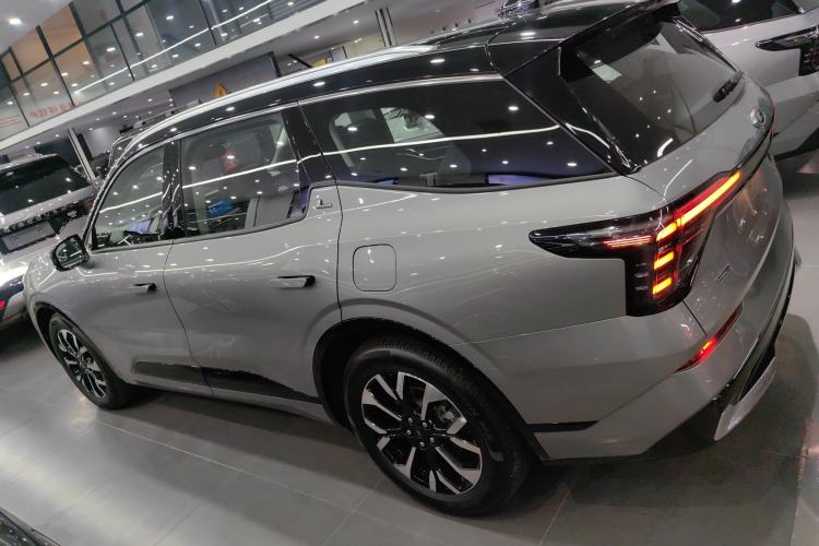 Used Ford Edge 2025 Ford Explorer L 2.0T EcoBoost E-Hybrid Four-Wheel-Drive 7-Seater Supreme Model