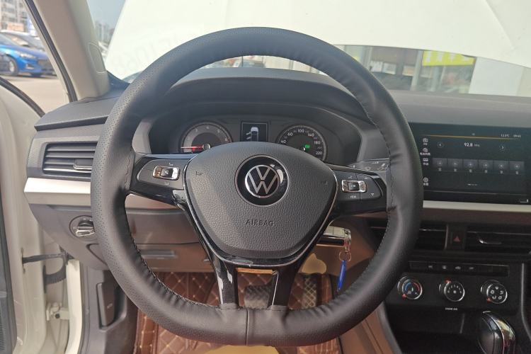 Used Volkswagen Lavida 2022 1.5L Automatic Fashion Edition Steering Wheel