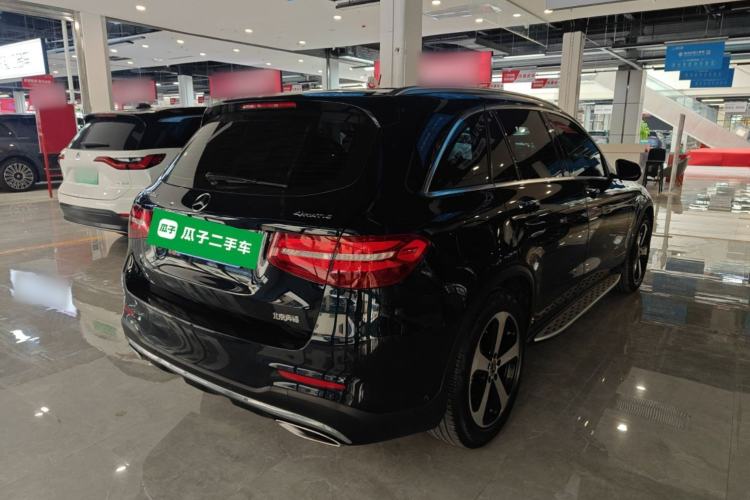 Used Mercedes-Benz GLC 2019 Facelift GLC 260 L 4MATIC Luxury Model Rear Right 45 Deg