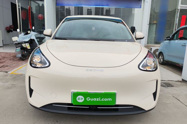 Used Geely Galaxy Geome 2025 410 km Free Version