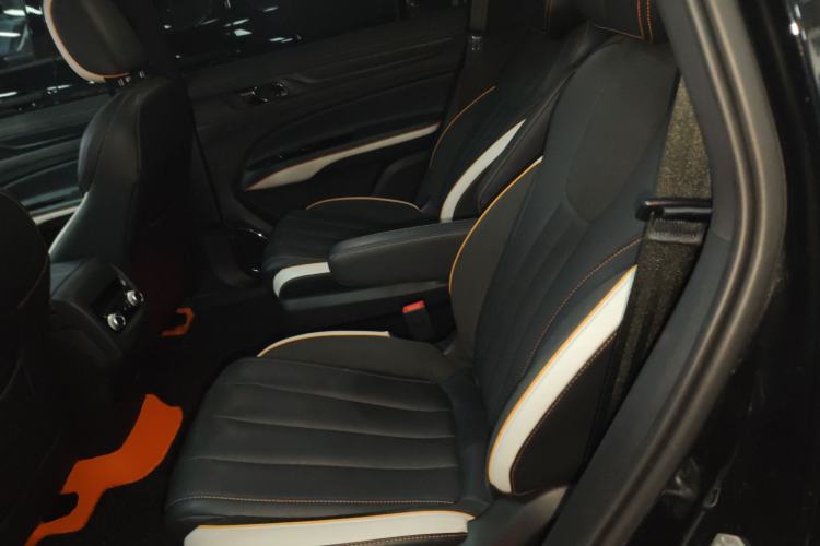 Used Ford Equator 2023 EcoBoost 225 Obsidian Orange Edition Prestige 7-Seater (2/2/3)