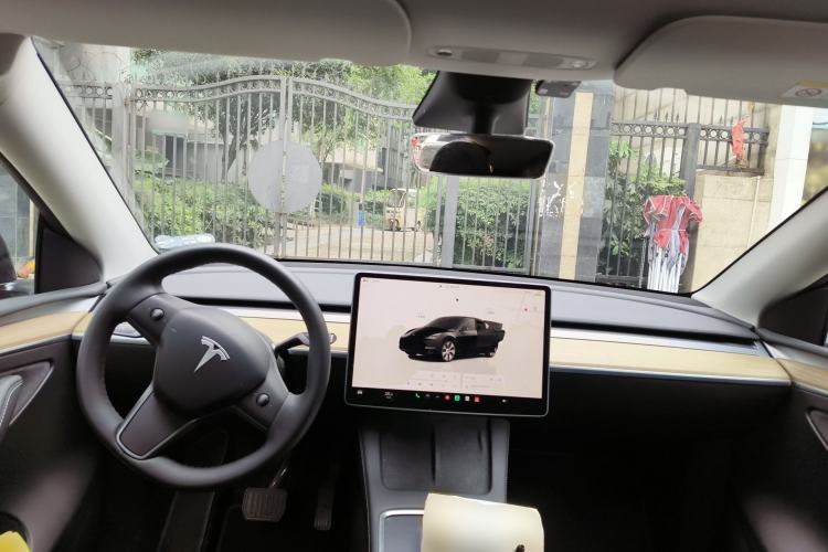 Used Tesla Model Y 2023 Rear-Wheel-Drive Version