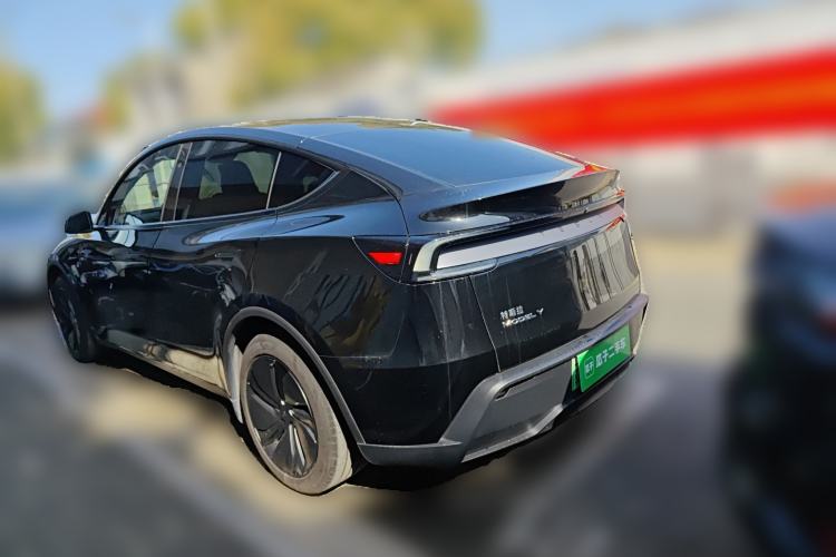 Used Tesla Model Y 2025 Rear-Wheel-Drive Version