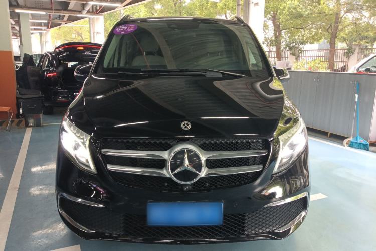 Used Mercedes-Benz V-Class 2021 V 260 Prestige Edition Front