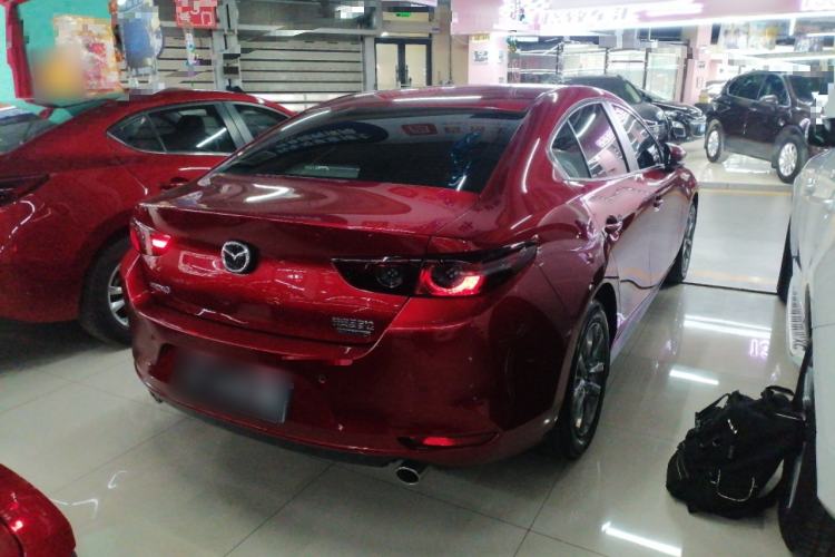 Used Mazda Mazda 3 Axela 2020 1.5L Automatic Luxury Version