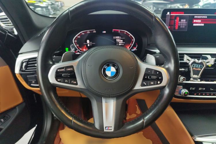Used BMW 5 Series 2021 530i M Sport Package Steering Wheel
