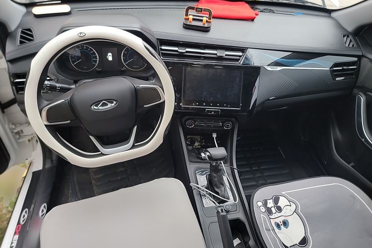 Used Chery Tiggo 3X 2024 1.5L CVT Excellence Edition Center Console