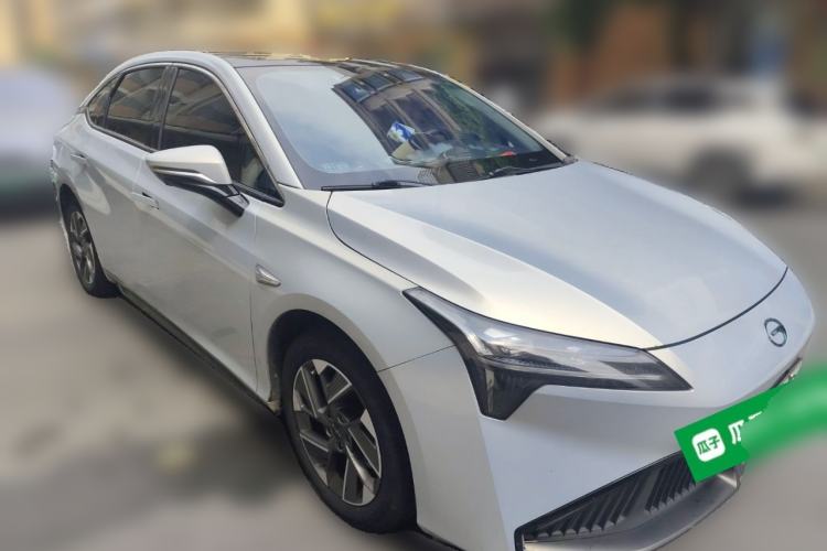 Used AION S Plus 2021 80 Ultra-Long Range Edition Front Right 45 Deg