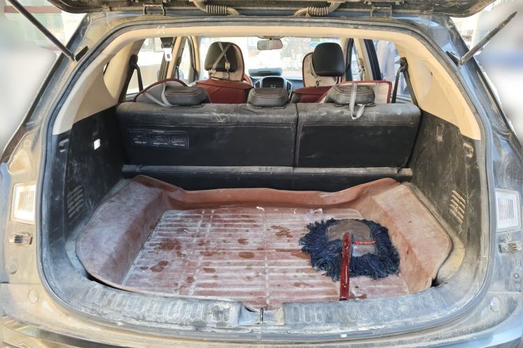 Used Baojun 560 2015 1.8L manual luxury version
