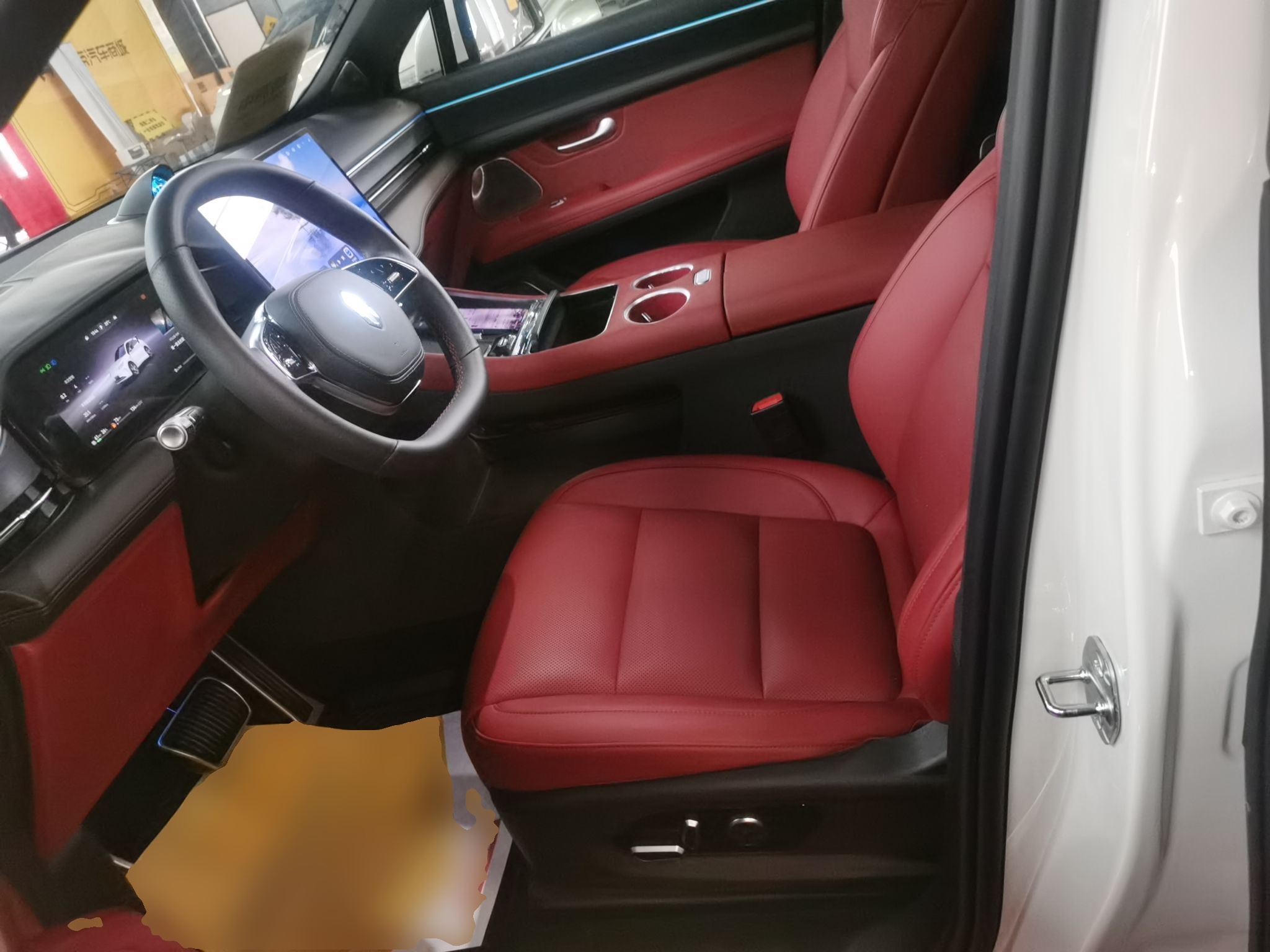 Переднее сиденье в автомобиле