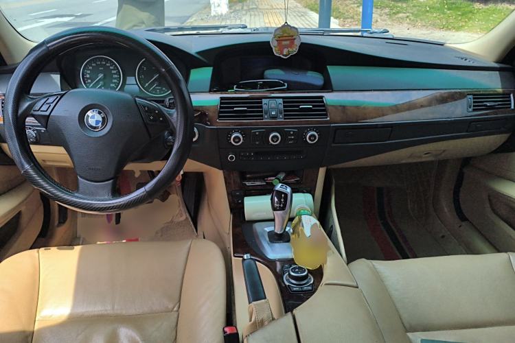 Used BMW 5 Series 2010 523Li Leading Model
