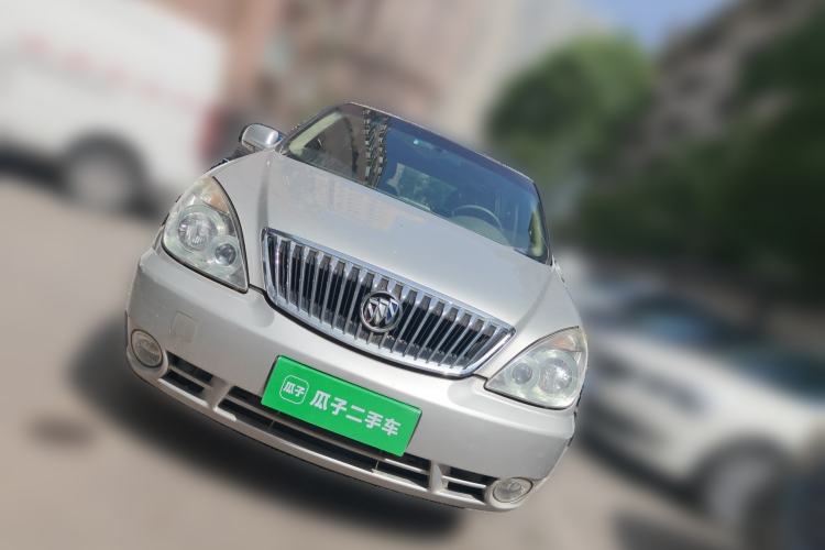 Used Buick GL8 2013 2.4L Comfort Edition Front