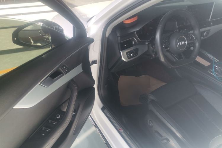 Used Audi A4L 2022 40 TFSI Luxury Dynamic Model