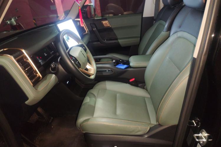 Used iCAR 03 2024 501km Two-Wheel Drive Long-Range Version Left Front Seat