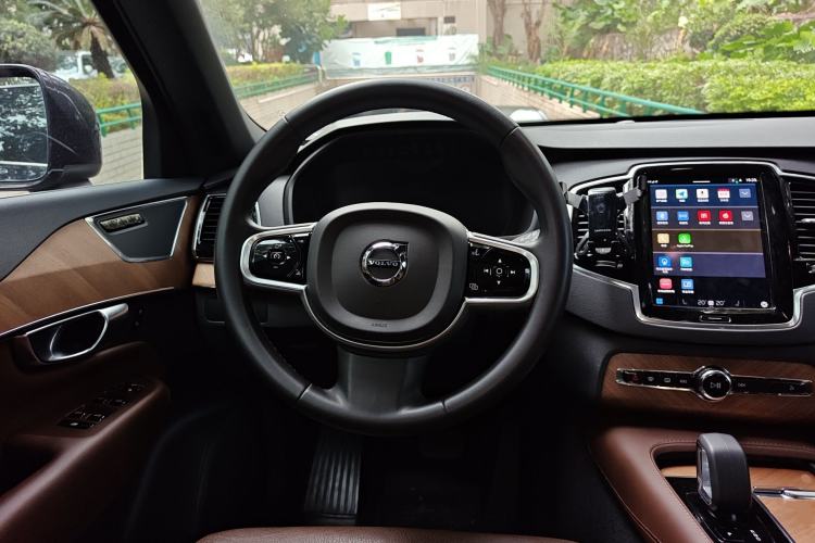 Used Volvo XC90 2023 B6 Zhiyi Luxury Edition 7-Seater