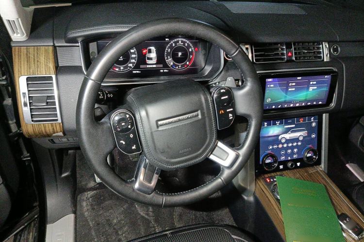 Used Land Rover Range 2018 3.0 SC V6 Grand Edition Steering Wheel