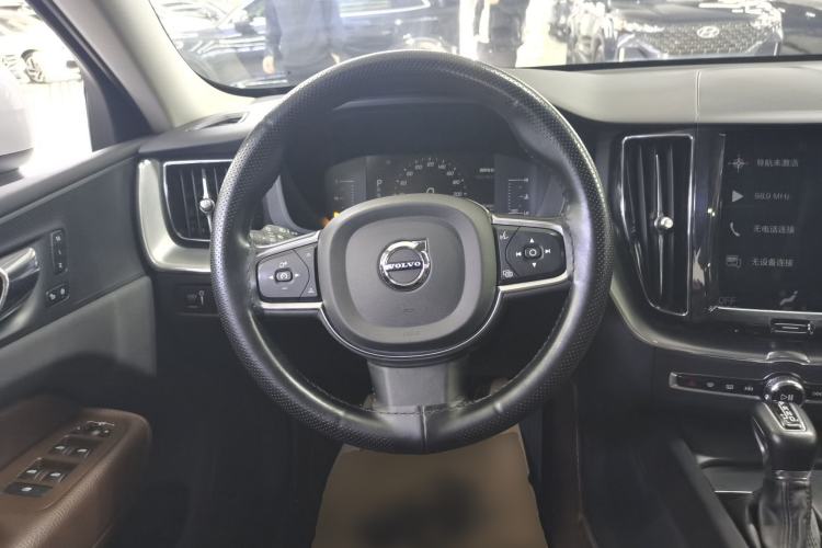 Used Volvo XC60 2020 T5 4x4 Zhiyi Luxury Edition