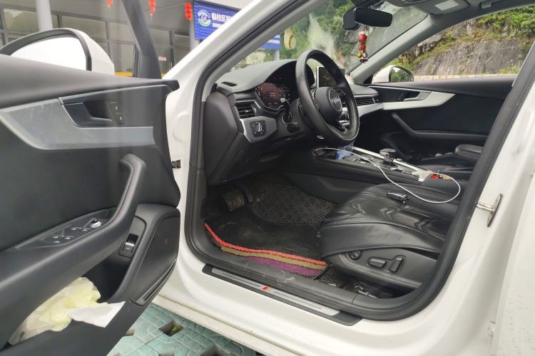 Used Audi A4L 2018 30th Anniversary Edition 40 TFSI Fashion Model Driver Seat