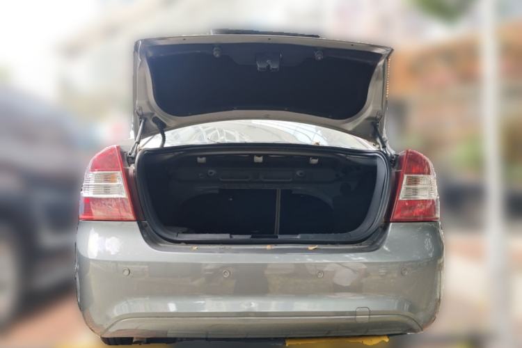 Used Ford Focus 2011 Sedan 1.8L Manual Comfort Model Trunk