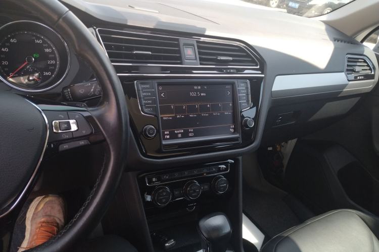 Used Volkswagen Tiguan L 2018 330TSI Automatic Two-Wheel Drive Luxury Edition