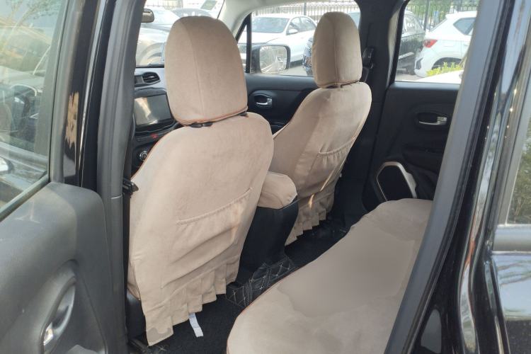 Used Jeep Renegade 2017 180T Automatic Kinetic Edition+ Left Rear Seat