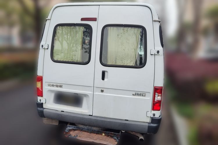 Used JMC Transit 2019 2.8T Commercial Version Intelligent Automatic Transmission Short Wheelbase Mid-Roof Design 6 Seats China VI Emission Standard – JX493 Rear